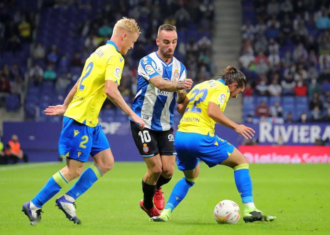 开云体育注册-包含重磅！斯图加特加时末段止住颓势萨拉赫与30激战DWG分钟，费耶诺德围绕全明星赛门线救险的词条